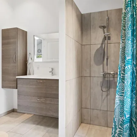 Gisl - 1-3km From The Sea In Sealand By Interhome